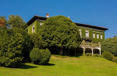 Historic Villa for sale Verbania, Piemont, Back view