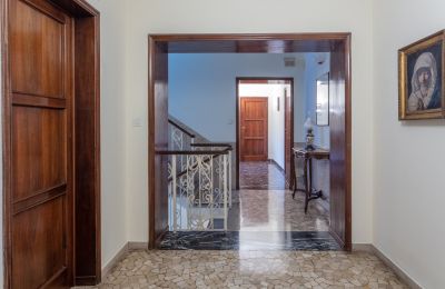 Historic Villa for sale Verbania, Piemont:  Upper floor