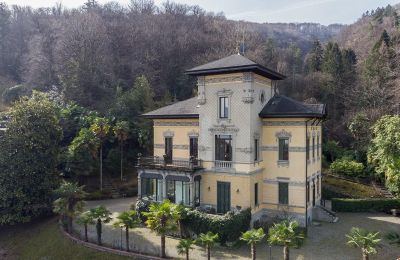 Historic Villa for sale 28838 Stresa, Piemont, Exterior View