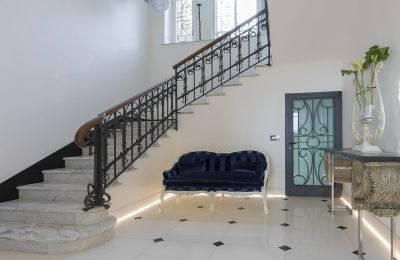 Historic Villa for sale 28838 Stresa, Piemont:  Hallway