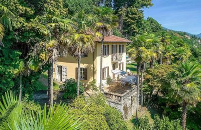 Character Properties, Villa With Park And Private Beach On Lake Maggiore