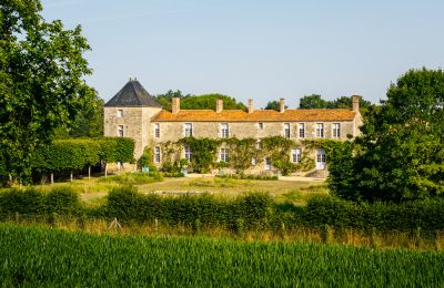 Period mansion Pays de la Loire