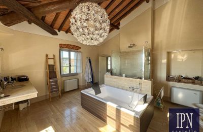Period mansion for sale Cortona, Tuscany, Photo 50/66