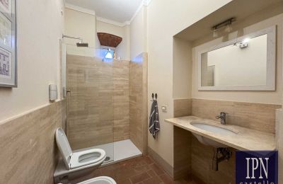 Period mansion for sale Cortona, Tuscany, Photo 37/66