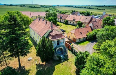 Historic estates, Late baroque castle with farm complex in Milčeves, Northwest Bohemia