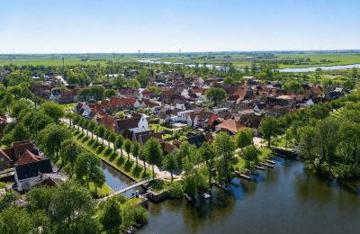 Historic estates, Historic waterfront house in North Frisia overlooking the canals