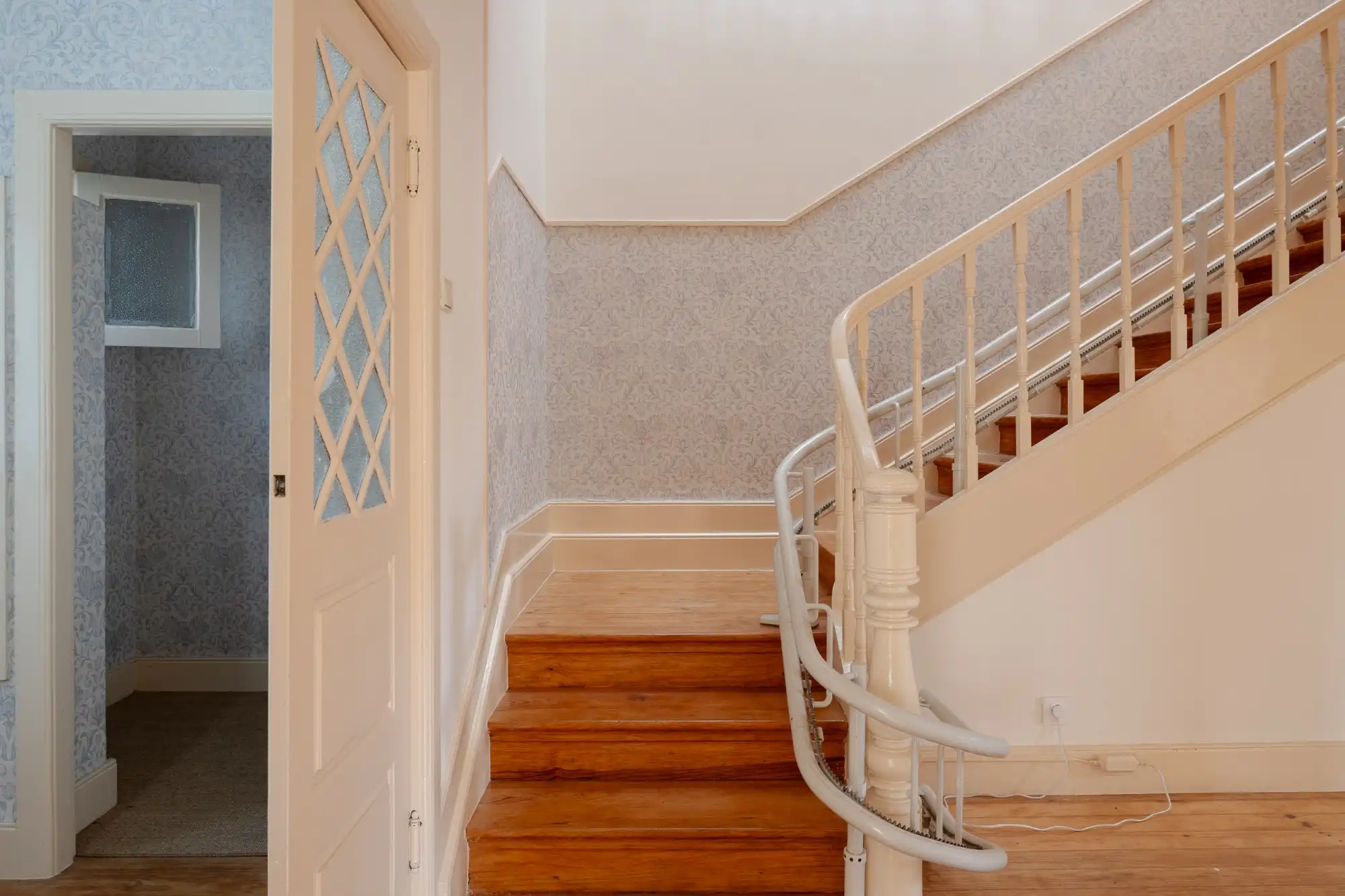 Photos Beautifully Preserved Portuguese Character Home with Private Gardens, in Porto city, just 2,8km from Boavista