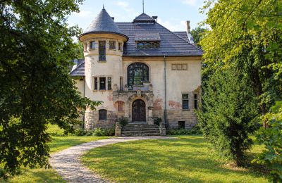Historic estates, Art nouveanu period mansion in Jelenia Góra, 2.8-acre lot