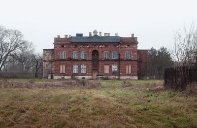 Mazovia's unknown landmarks: A gym like a manor, Photo 1