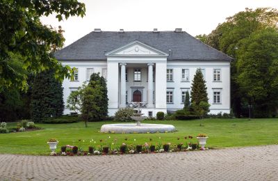 Castle Maciejowice, Opole Region