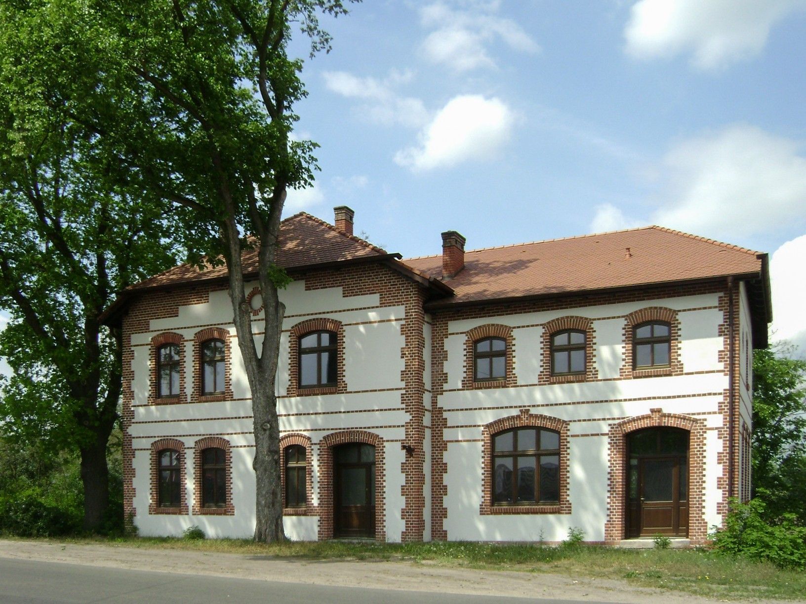 Photos Old house for sale near Pleszew