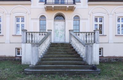 Manor House for sale Gierłachowo, Dwór w Gierłachowie 18a, Greater Poland Voivodeship:  Staircase