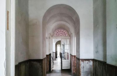 Castle for sale Bronów, Pałac w Bronowie, Lower Silesia, Floor