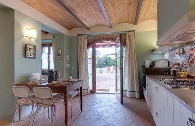 Character home for sale Certaldo, Tuscany:  RIF2763-lang11#RIF 2763 Küche mit Zugang zur Terrasse