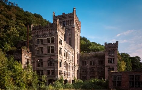 Liège, Hasard Cheratte - Liège: Listed Main Building of former Coal Mine "Hazard Cheratte"