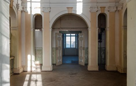 Kummerow, Schloss Kummerow - Hall inside Kummerow Manor