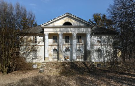 Olszanka, Olszanka - Abandonend Mansion in Olszanka, Lublin