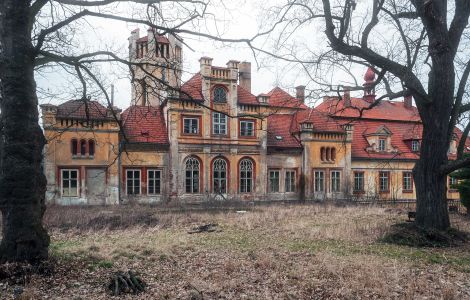 Jetřichovice, Zamek Jetřichovice - Jetřichovice Castle in Central Bohemia