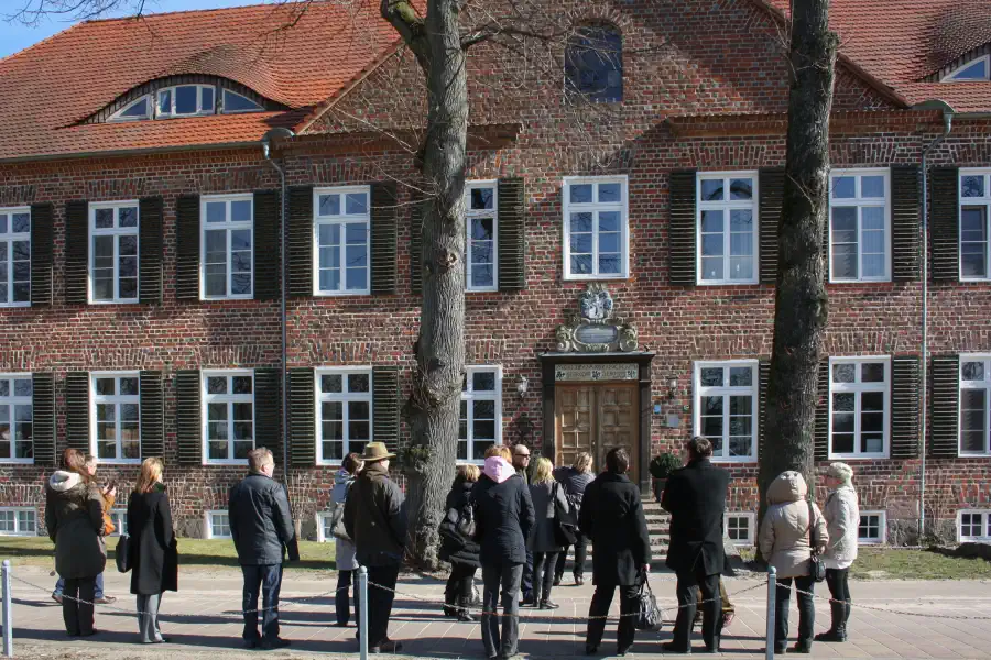 Guided tour at Gutshaus Ludorf, Müritz