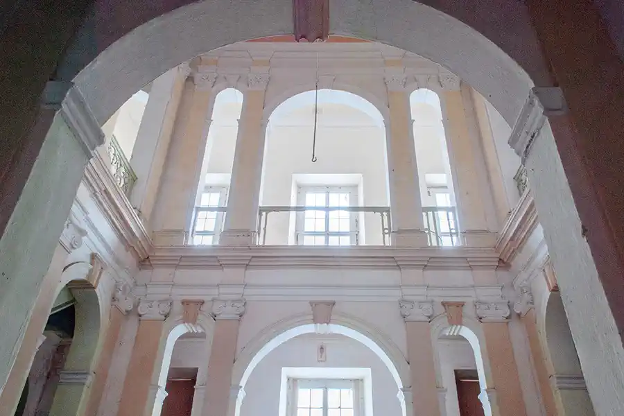 Interior hall at Kummerow Palace