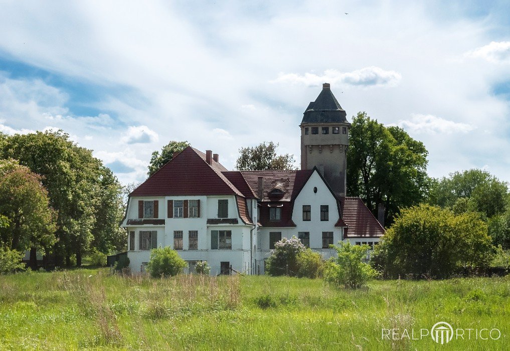 Manor and Water Tower in Zehna, Rostock District, Zehna