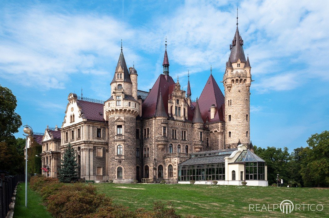 Palace in Moszna, Moszna
