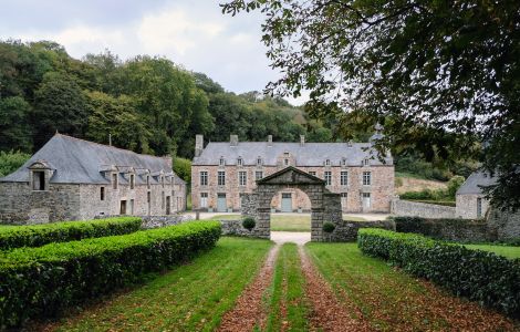 Fréhel, Le Vaurouault - Castles in Brittany: Château de Vaurouault