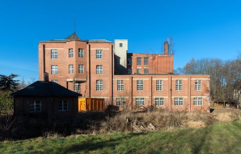  - New Lofts in Old Textile Factory