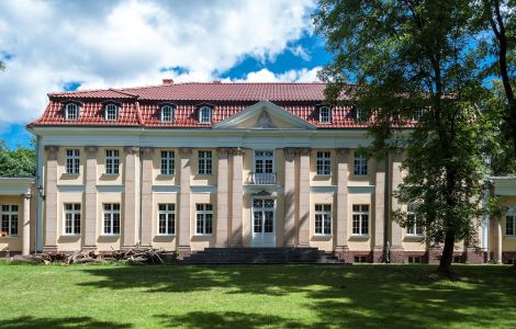 Czacz, Parkowa - Manor in Czacz, Greater Poland