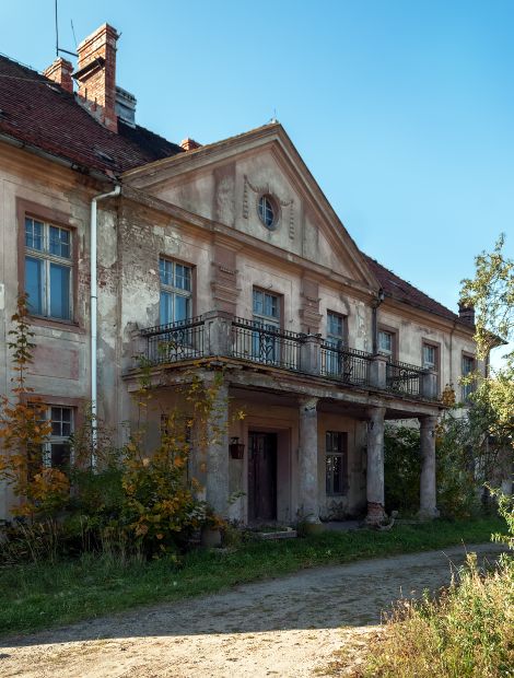  - Manor in Sędziny