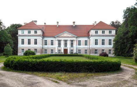 Manor in Siedlec