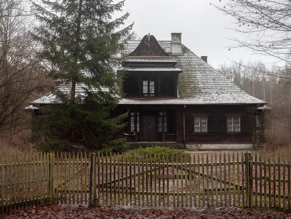 Historic dwelling house in Kampinos National Park, Kampinos