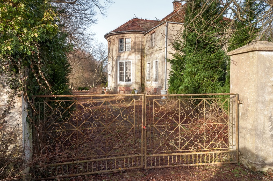 Old Mansion in Gardkowice, Gardkowice