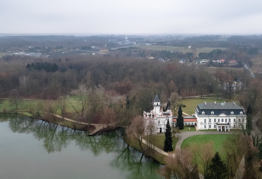 Beautiful locations in Poland: Radziejowice Castle, Radziejowice