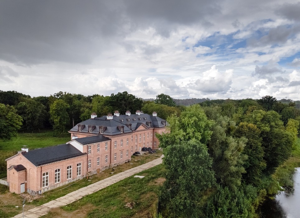 Kasteel Schlodien Oost-Pruisen 2020, Gładysze