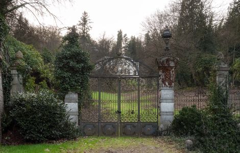 /pp/cc_by_nc_nd/thumb-baden-baden-villa-realportico.jpg