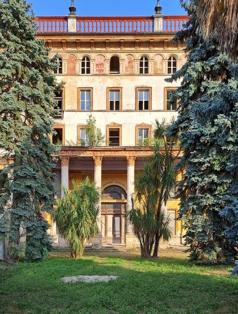 Bellagio, Parco Martiri della Libertà - Bellagio: Former Grand Hotel Bretagne