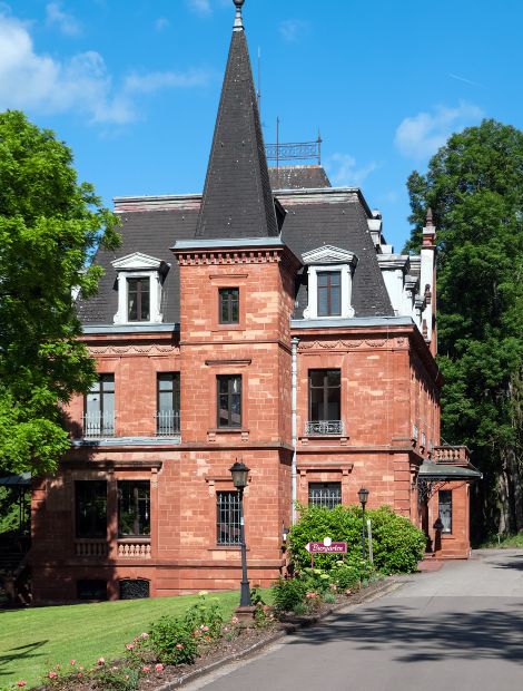 Mettlach, Schloss Ziegelberg - Villeroy & Boch: Schloss Ziegelberg in Mettlach