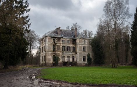  - Country Estate in Montonvillers