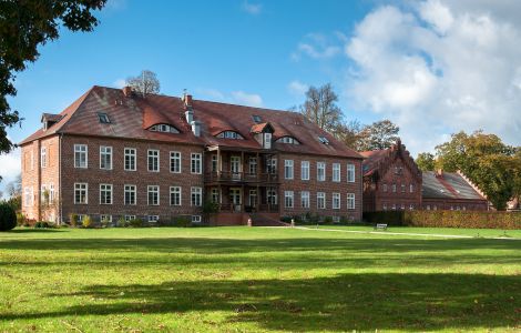 Ludorf, Romantikhotel Gutshaus Ludorf - Castle Hotel Ludorf Manor