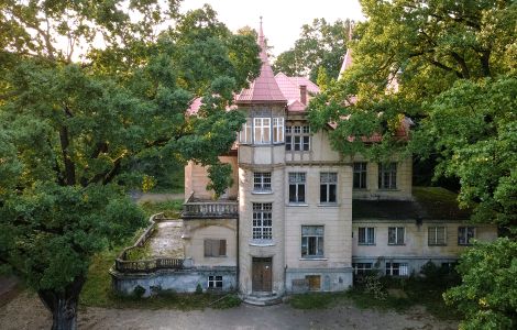 Milanówek,  Brwinowska - Milanówek: The Turczynek Mansions