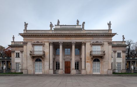 Warszawa, Łazienki-Park - Łazienki Palace Main View