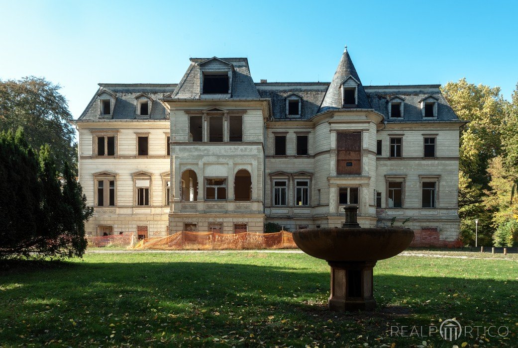 Tangerhütte: The old Palace in 2017, Tangerhütte