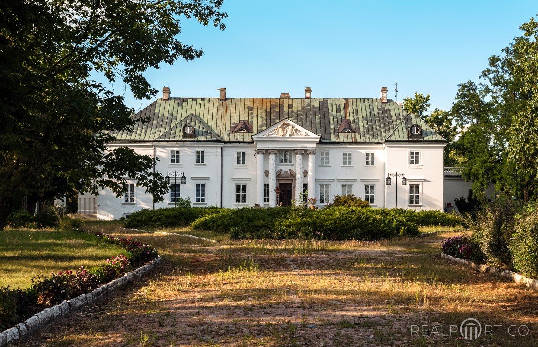 Manor in Luszyn, Luszyn