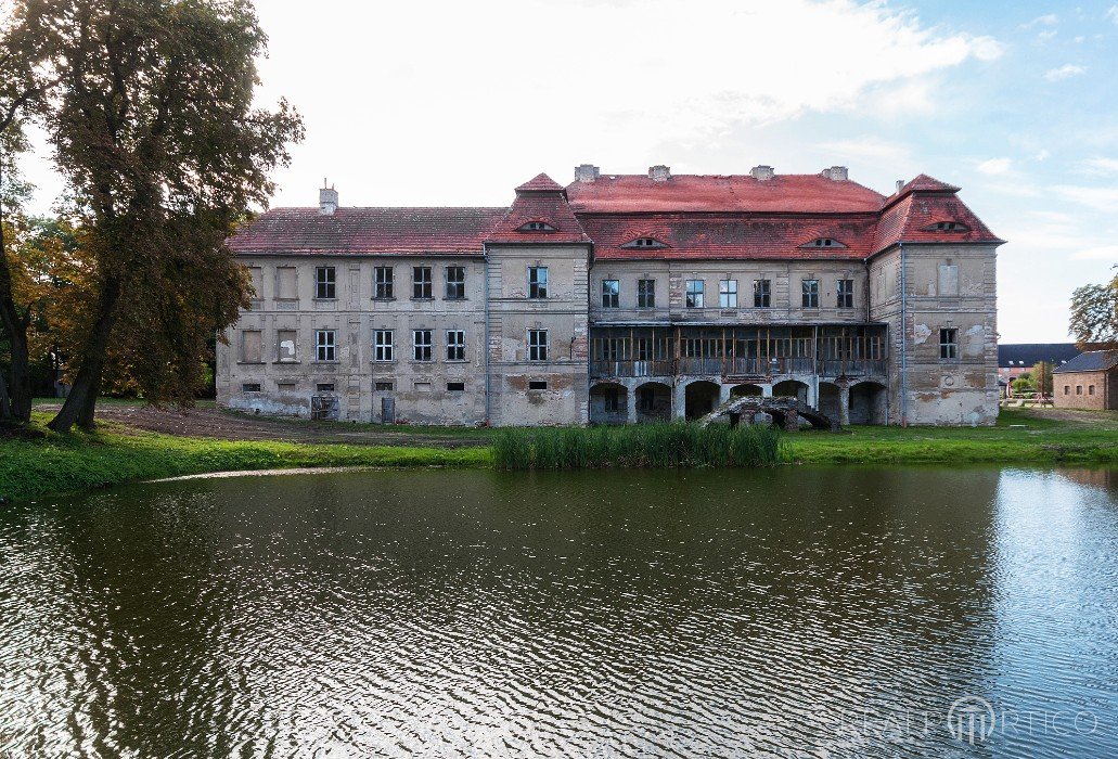 Palace in Siemczyno, Siemczyno