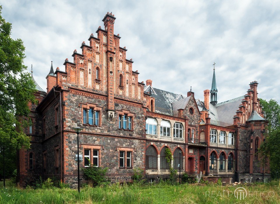 Former Hospital in Żagań, Żagań