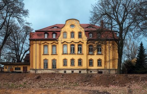  - Manor in Salsitz