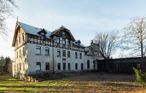  - Beautiful but needs repair: Special Property in Mehltheuer