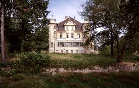  - Palace in Oberrengersdorf