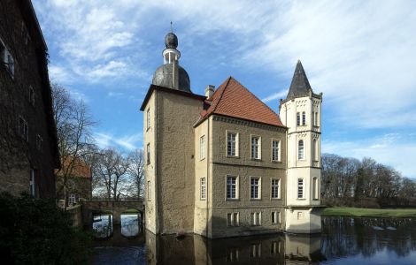 Heeren, Haus Heeren - Moated Castle "House Heeren"